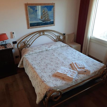 B&B Casa Santa Lucia Manerba del Garda Extérieur photo