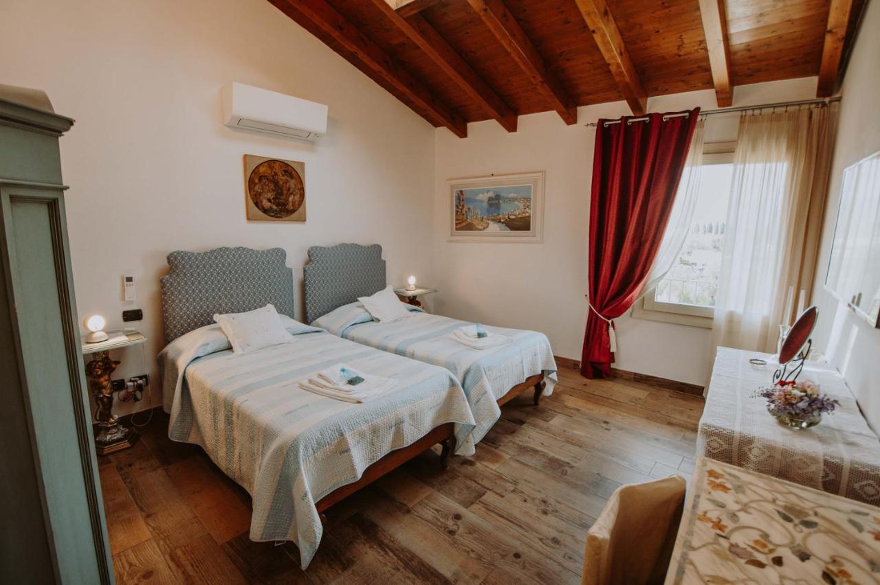 B&B Casa Santa Lucia Manerba del Garda Extérieur photo