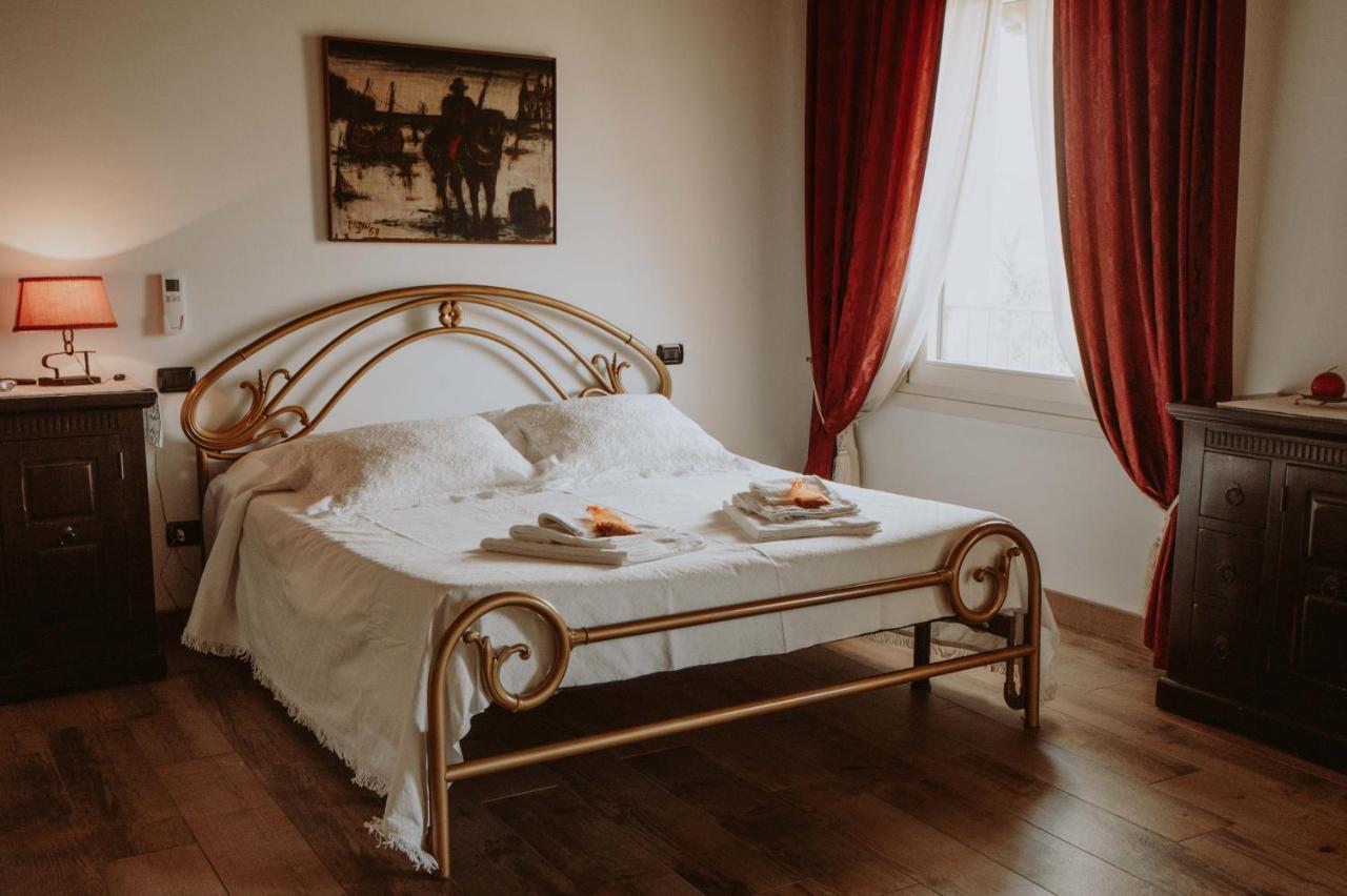 B&B Casa Santa Lucia Manerba del Garda Extérieur photo