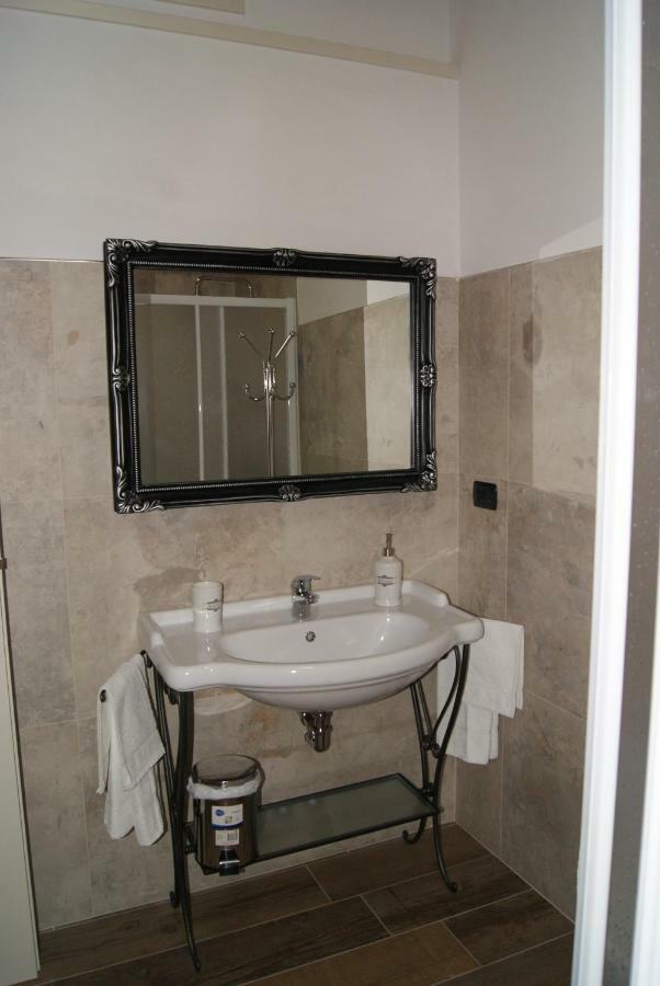 B&B Casa Santa Lucia Manerba del Garda Extérieur photo